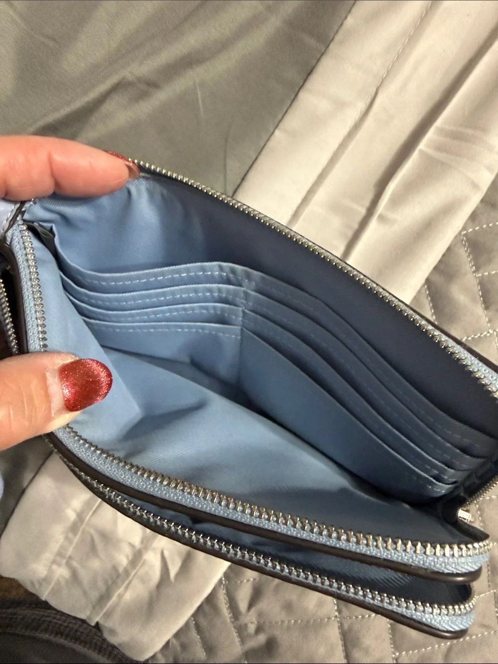 COACH Light Blue Pebbled Leather Wristlet Clutch with Gold Logo - Picture 7 of 8